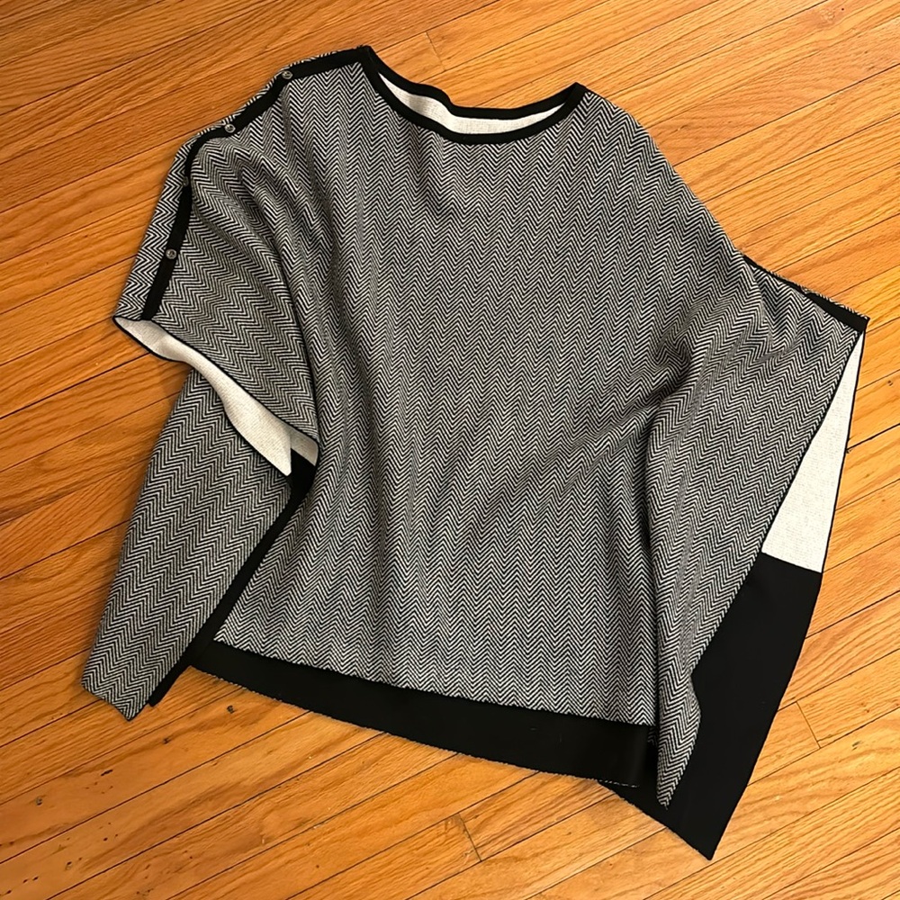 Reversible shaw